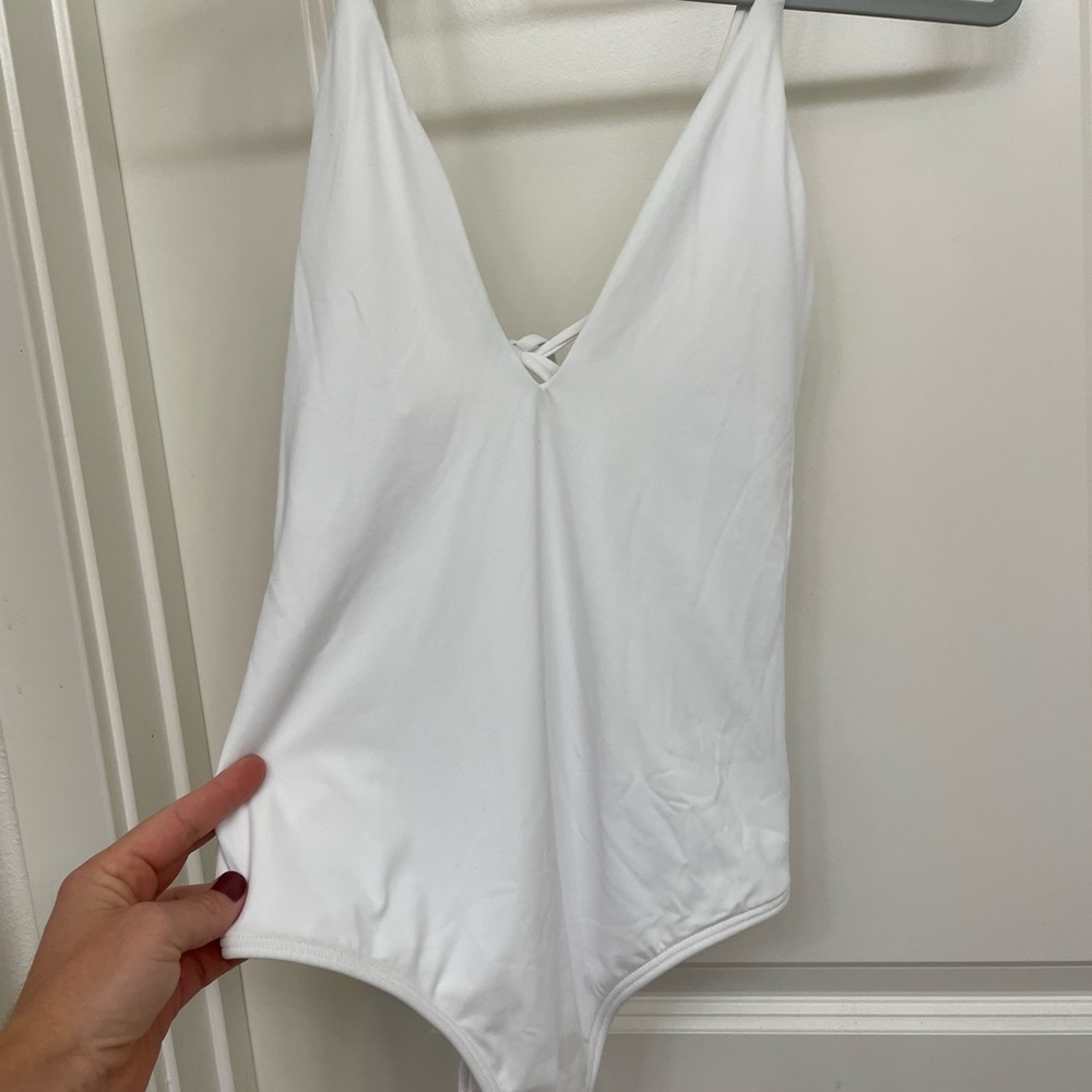 O’Neil white one piece size S